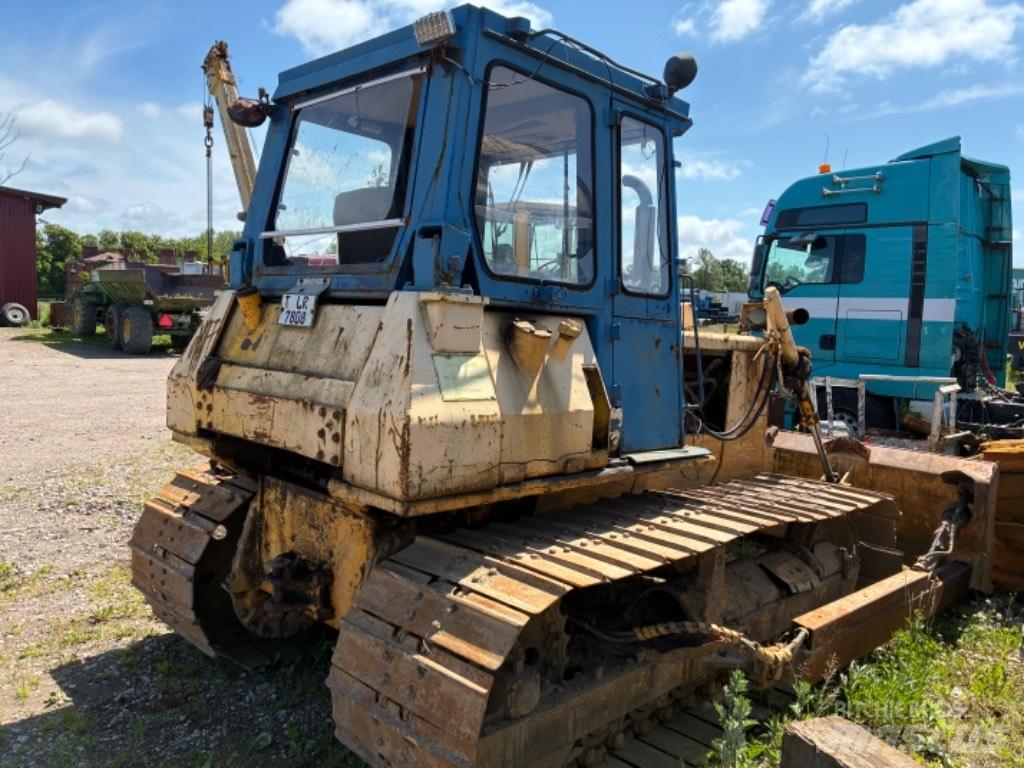 Komatsu D 41 P-3 lánctalpas dózerek