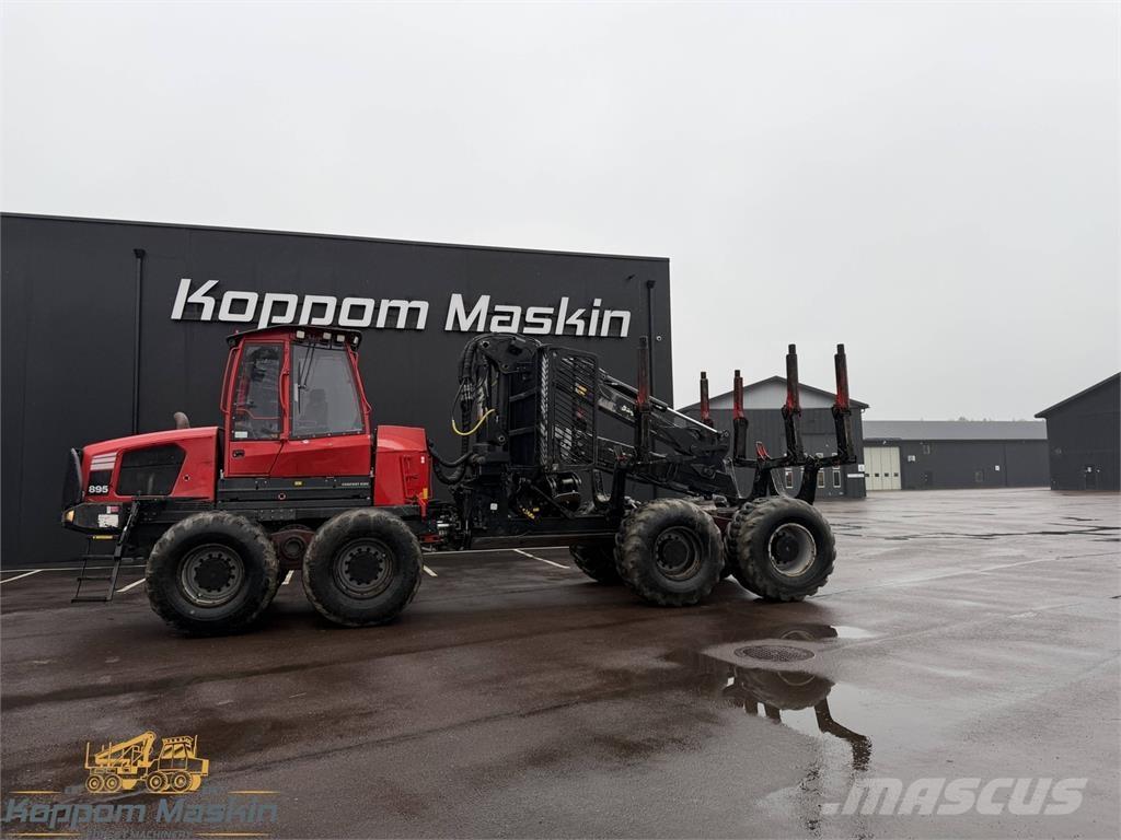 Komatsu 895 Kihordók