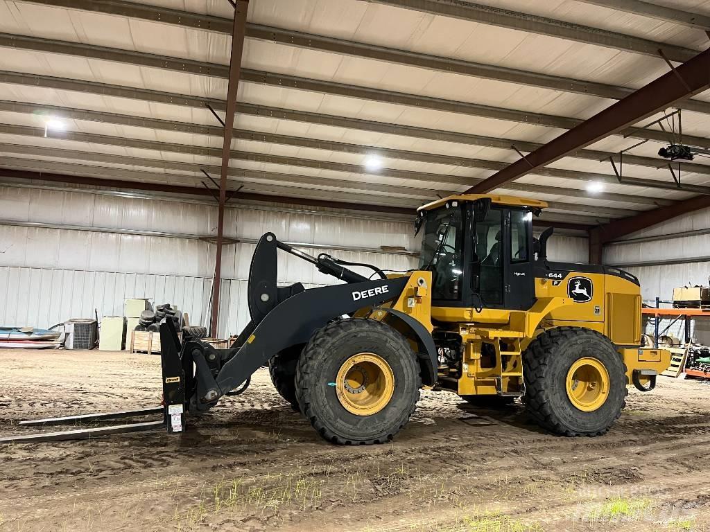 John Deere 644P Gumikerekes homlokrakodók