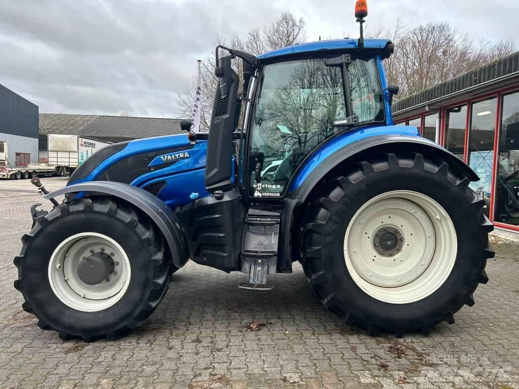 Valtra T 214 Versu Traktorok