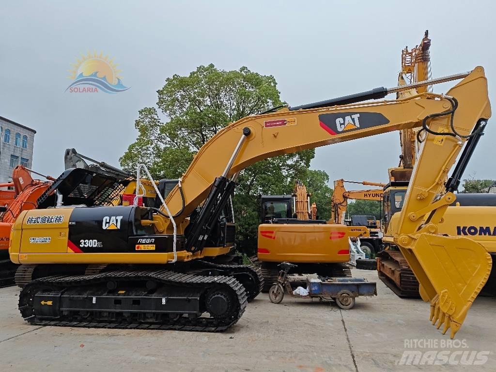 CAT 330 D2L Lánctalpas kotrók