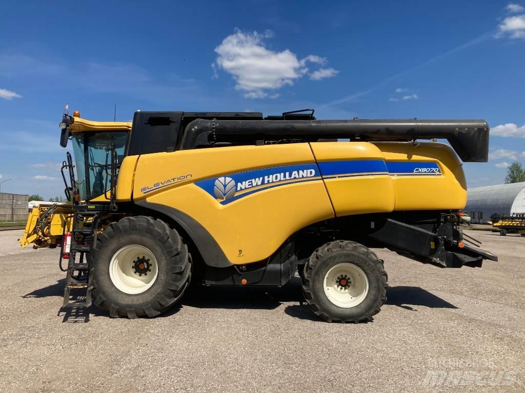 New Holland CX 8070 Kombájnok