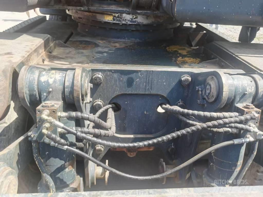 Hyundai R210w-9 Közepes (midi) kotrók 7 t - 12 t