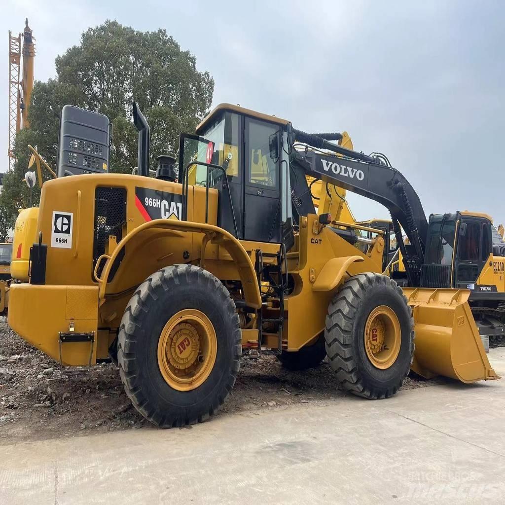 CAT 966h Gumikerekes homlokrakodók