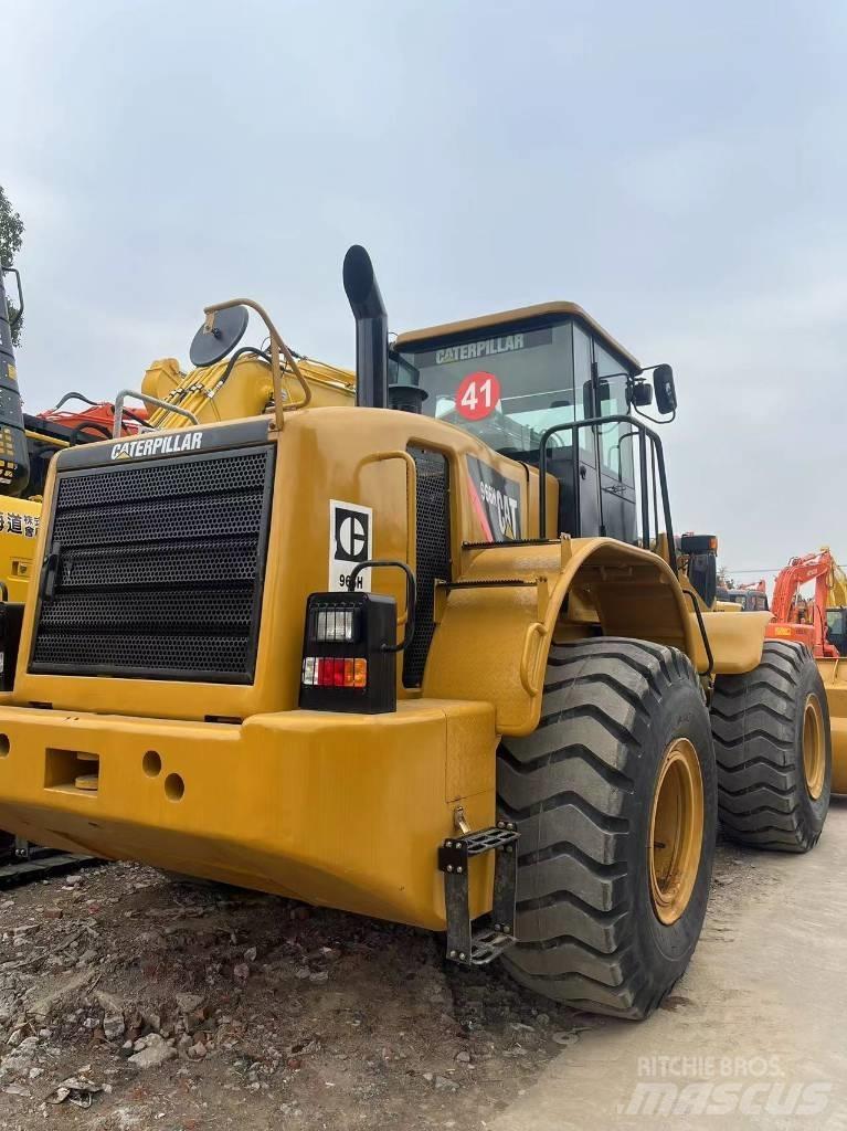 CAT 966h Gumikerekes homlokrakodók