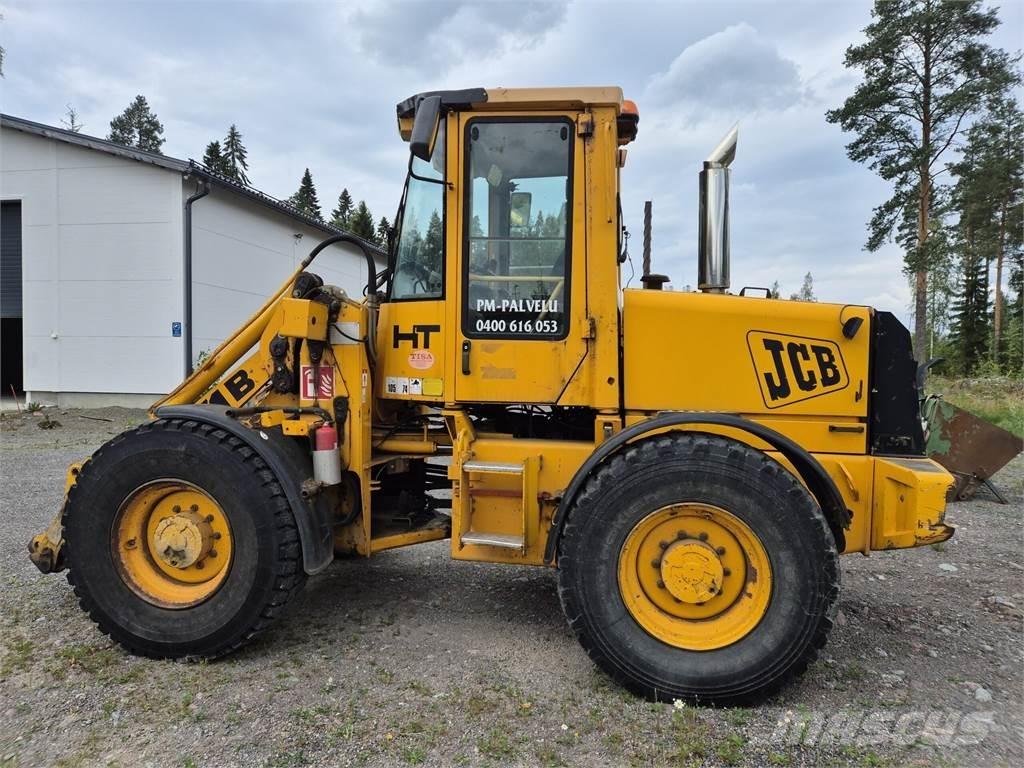 JCB 411B Gumikerekes homlokrakodók