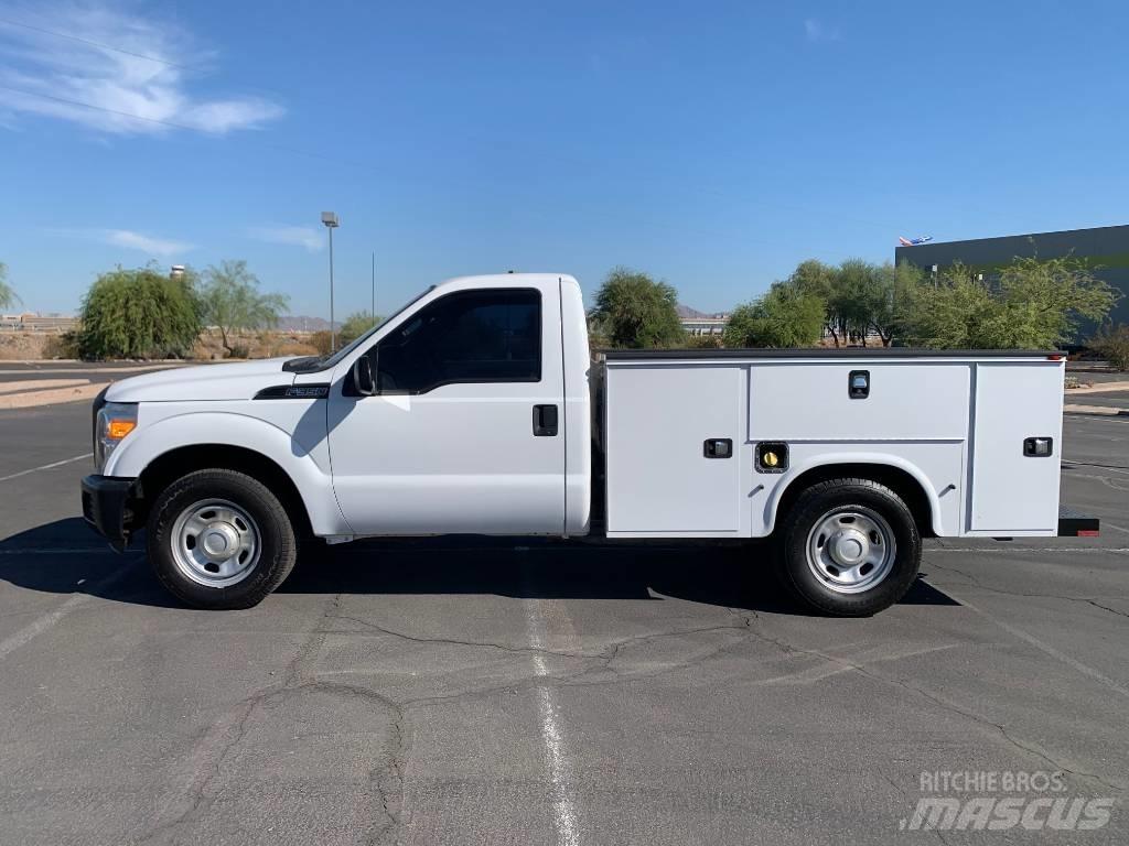 Ford F 350 HD Közúti karbantartó haszongépek