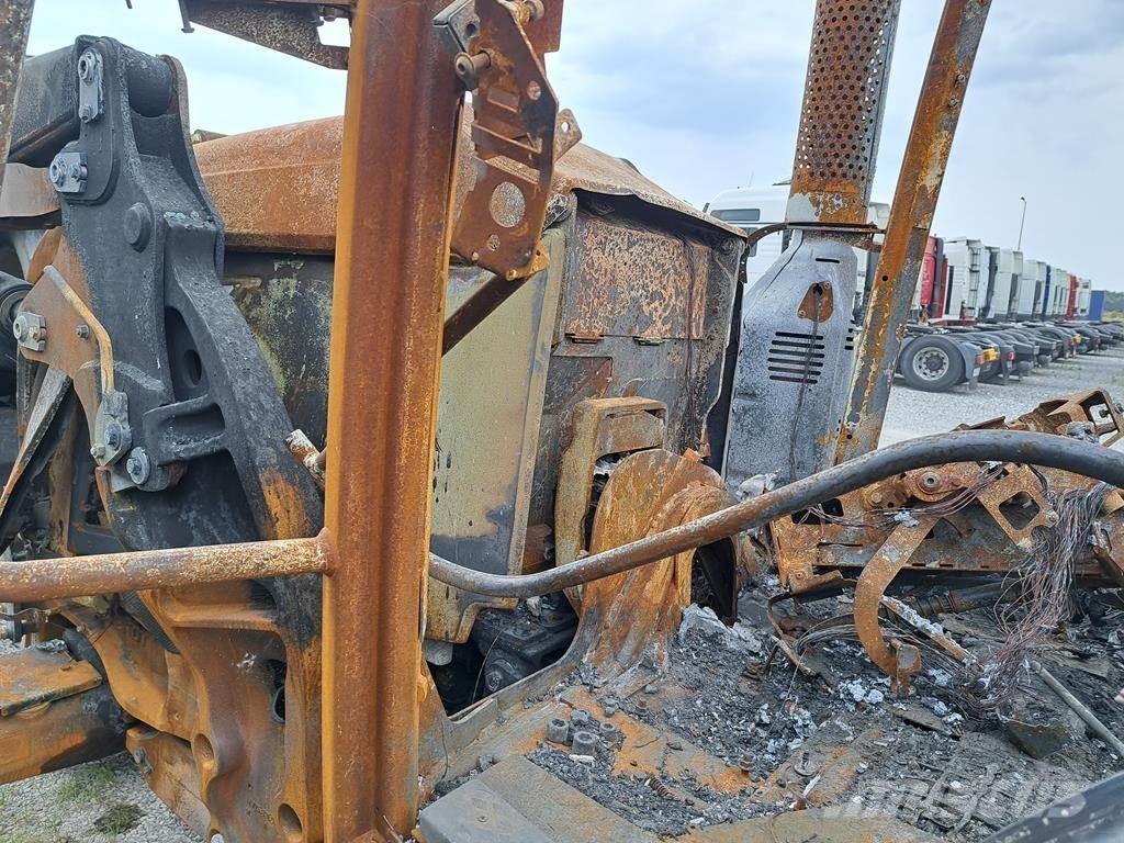 Fendt 724 Vario Traktorok