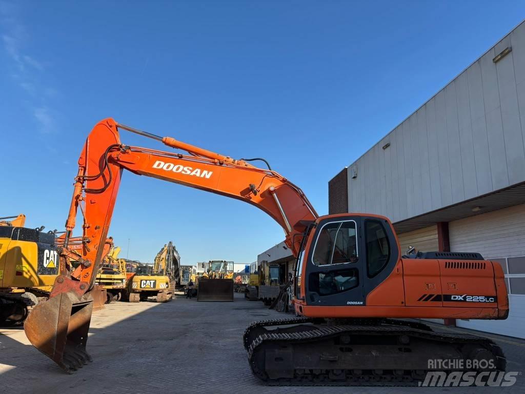 Doosan DX255LC Lánctalpas kotrók