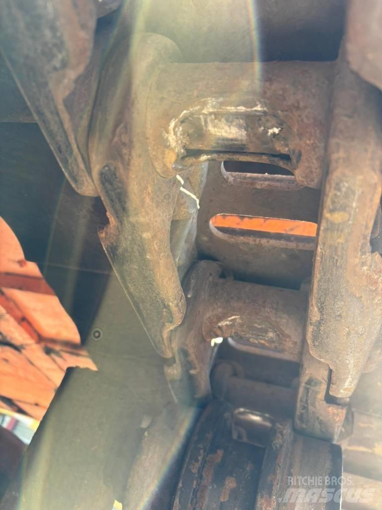 Doosan DX255LC Lánctalpas kotrók