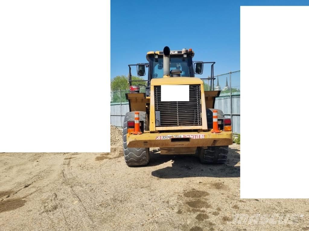 CAT 966 G II Gumikerekes homlokrakodók