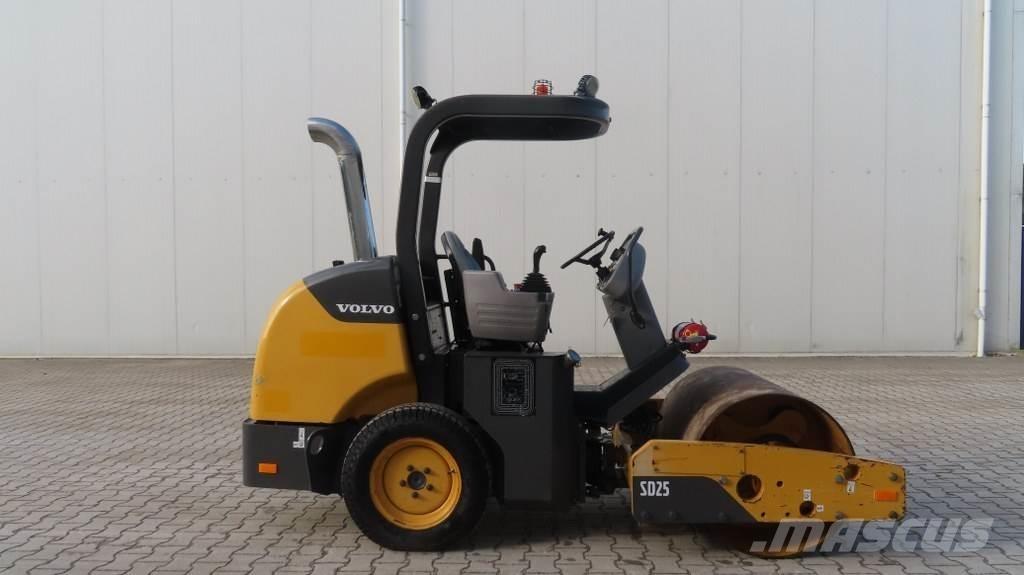 Volvo SD 25D Egydobos hengerek
