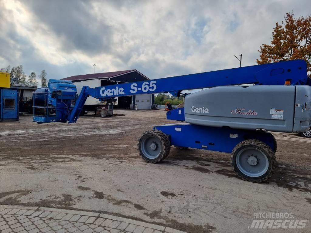 Genie S-65 4×4 Karos emelők