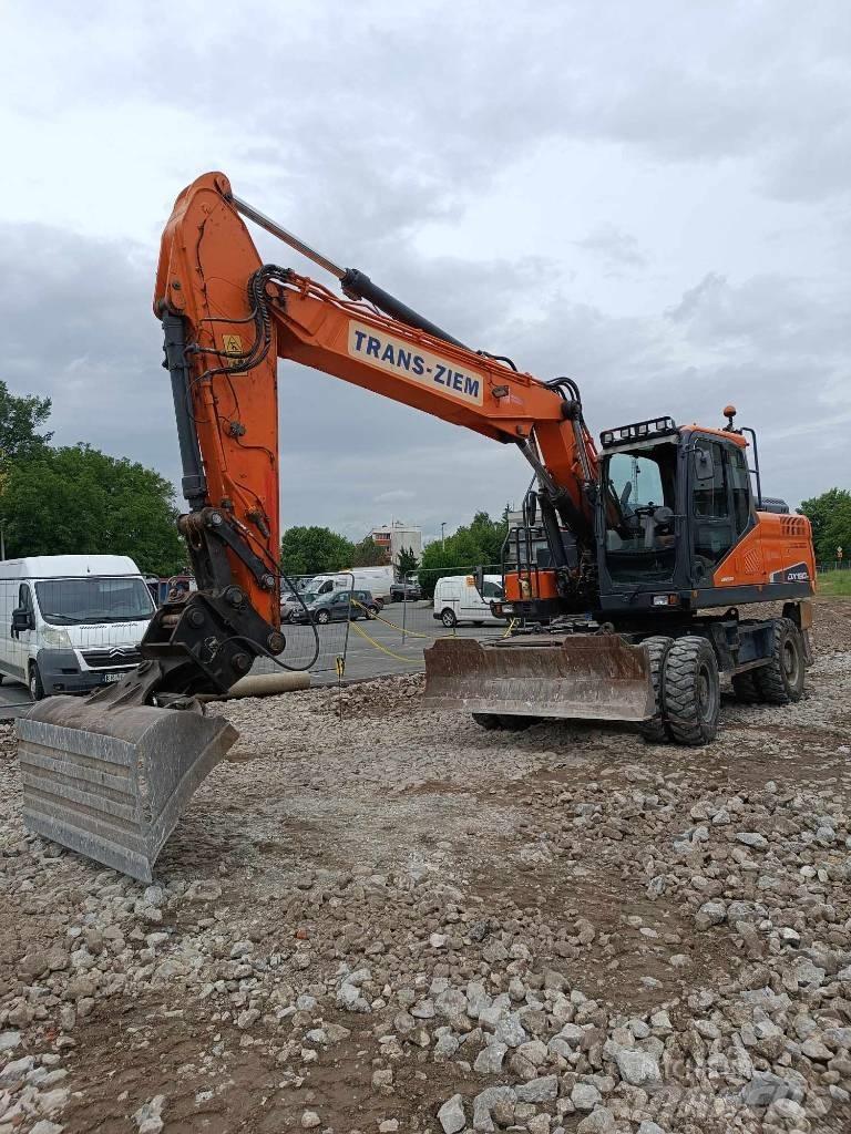 Doosan DX 190 W-5 Gumikerekes kotrók