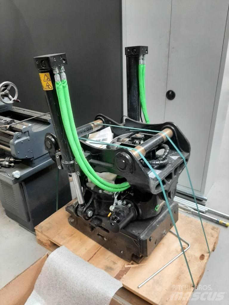 Steelwrist X26 S70 Lánctalpas kotrók