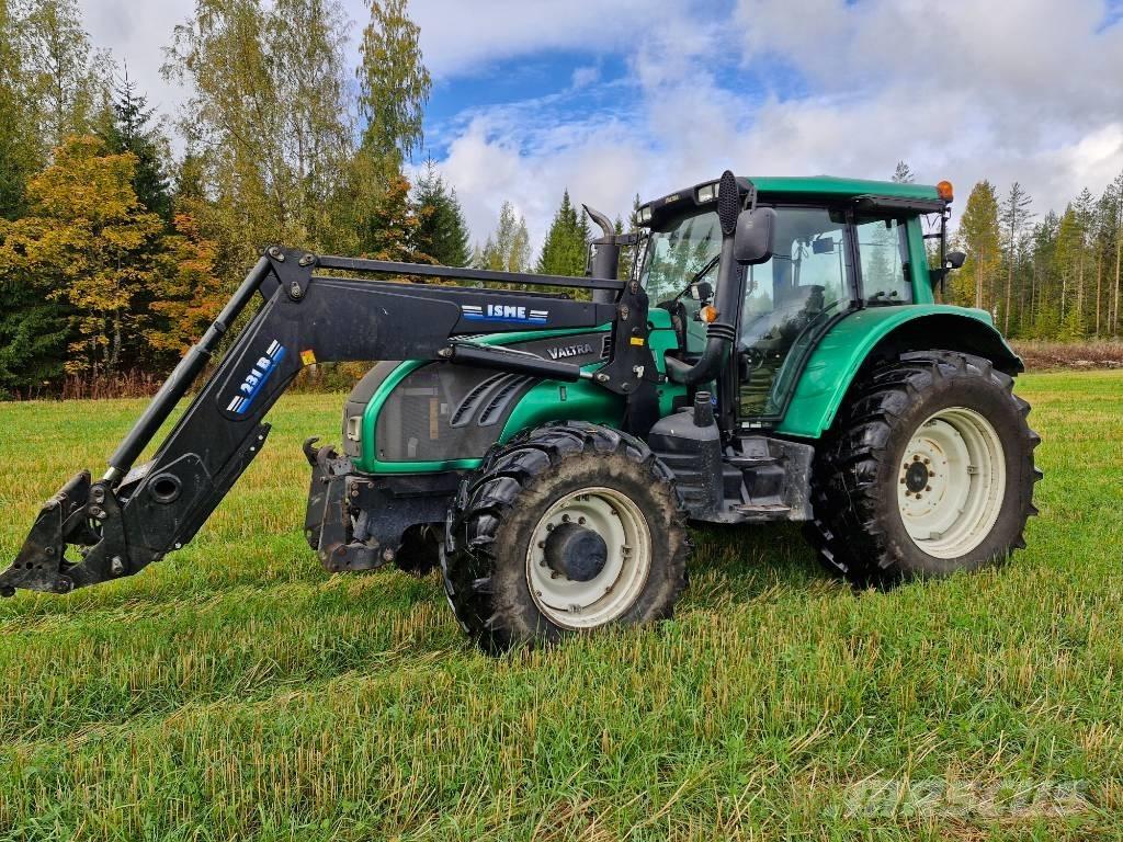 Valtra T 182 Versu Traktorok