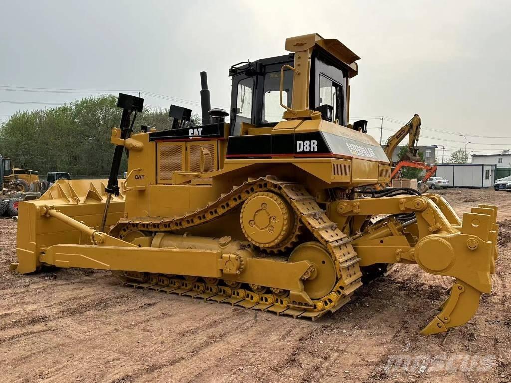 CAT D8R lánctalpas dózerek