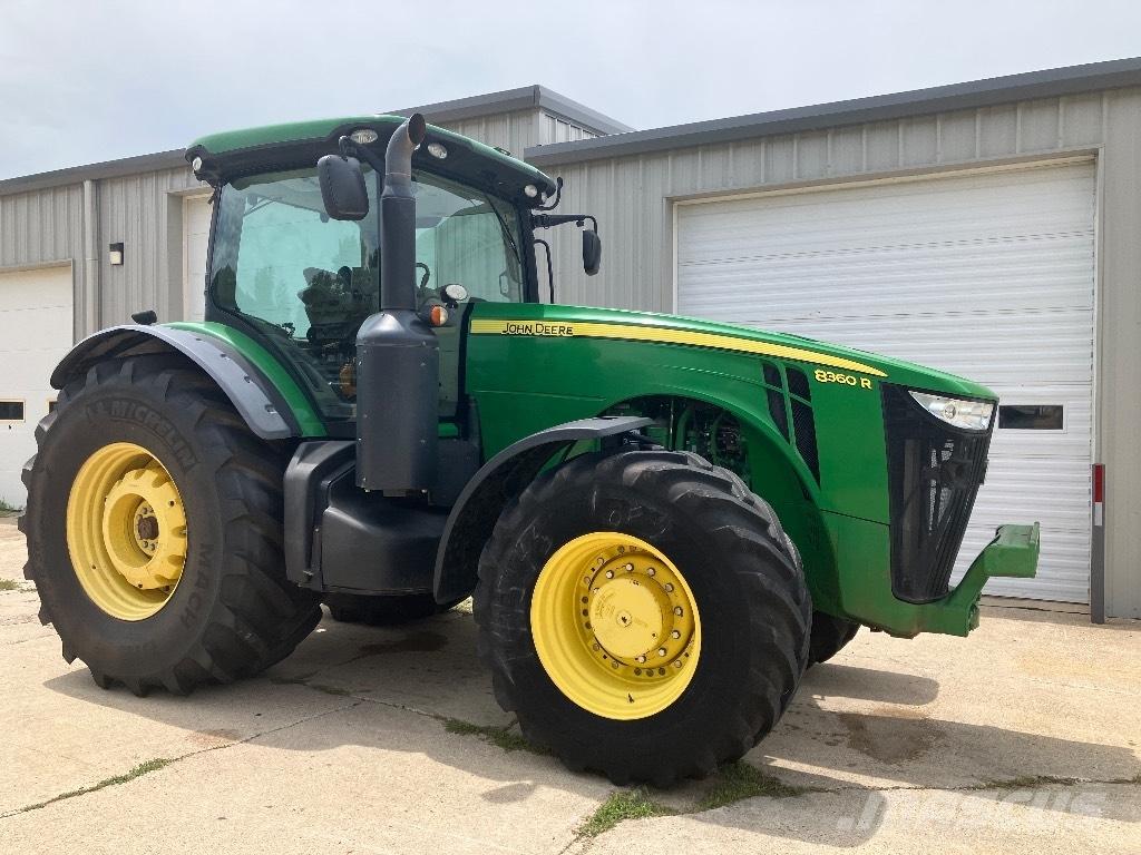 John Deere 8360 R Traktorok