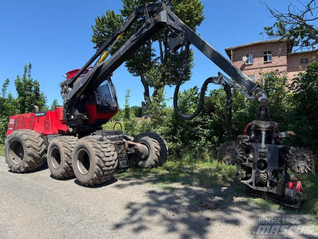Komatsu 911.5 Betakarítók