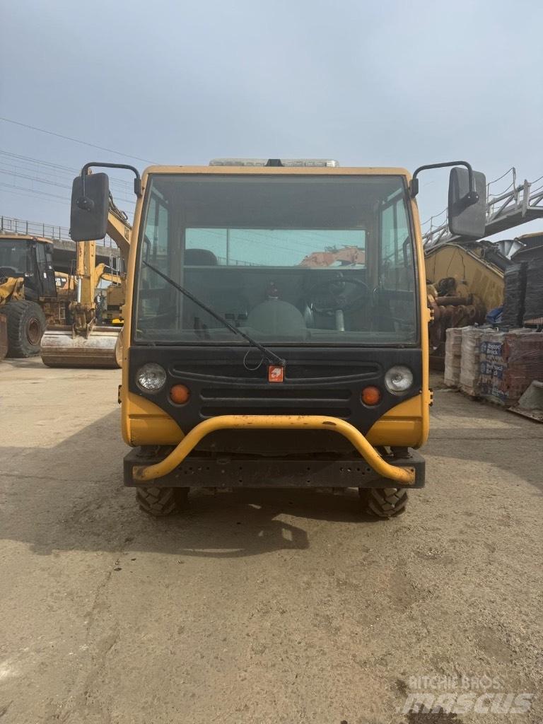 Ausa Utility Vehicle Haszongépek