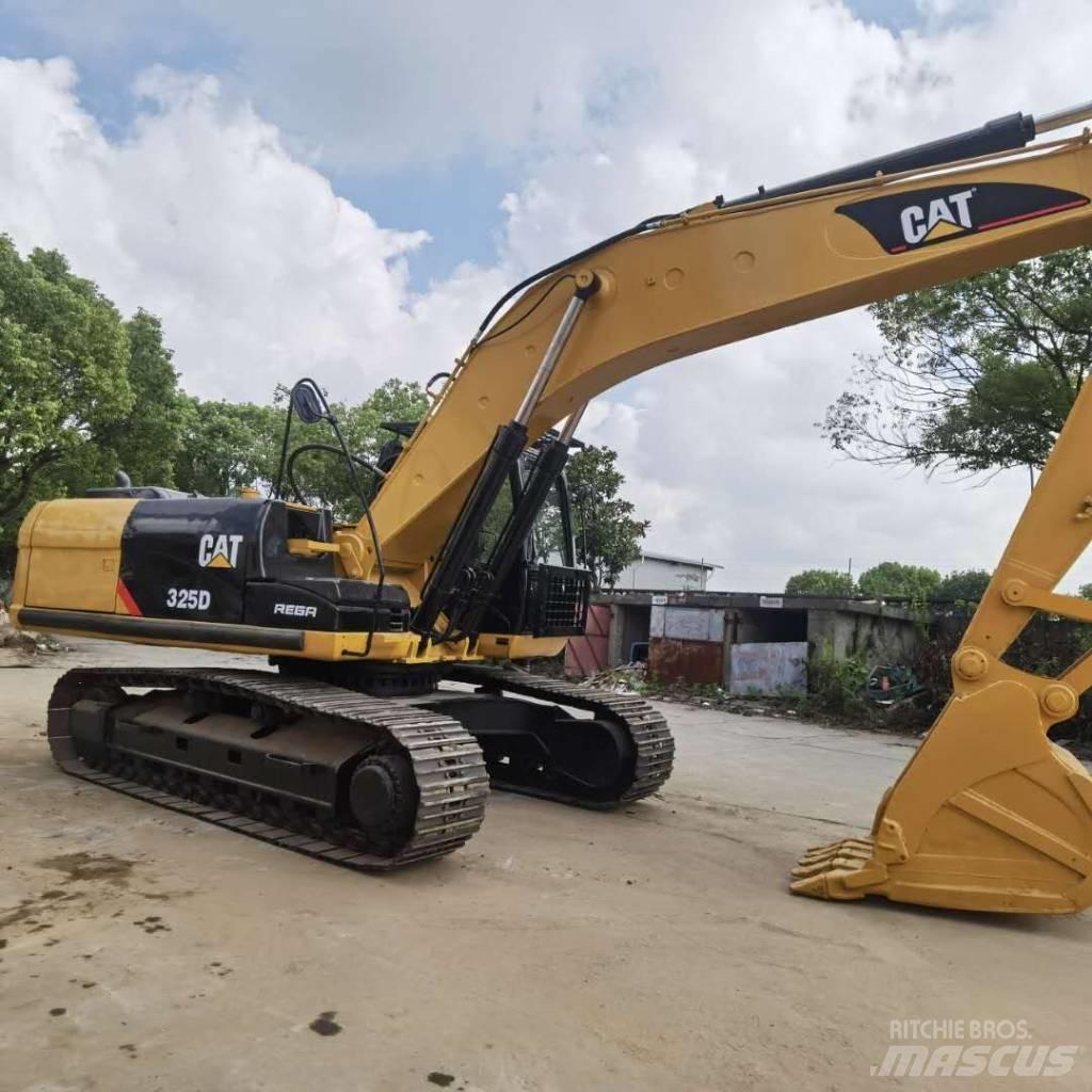 CAT 325 D L Lánctalpas kotrók