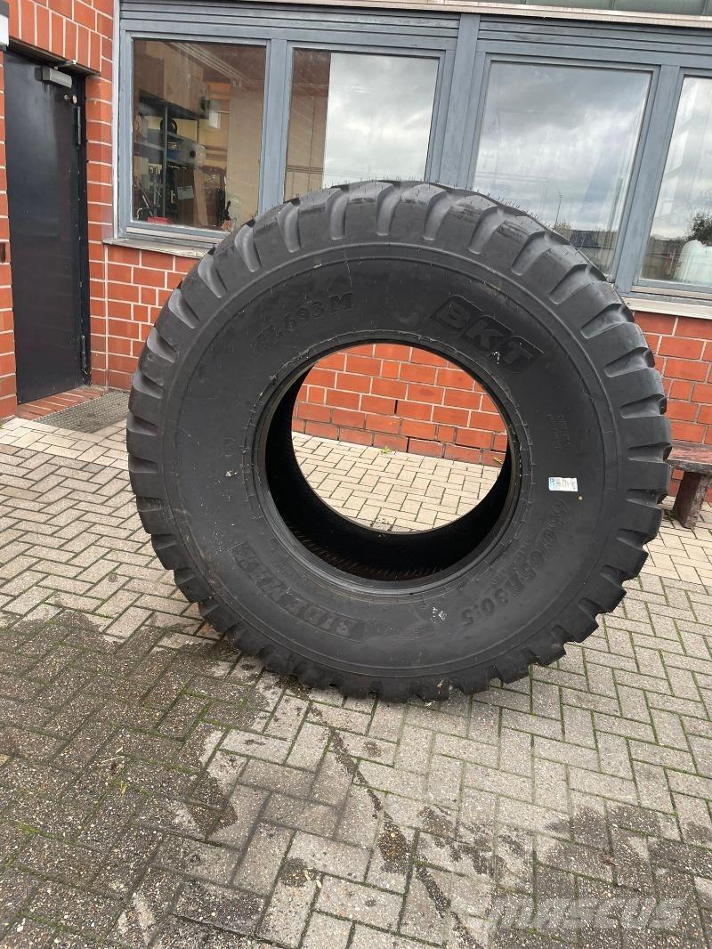 BKT 650/65R30,5 Gumiabroncsok, kerekek és felnik