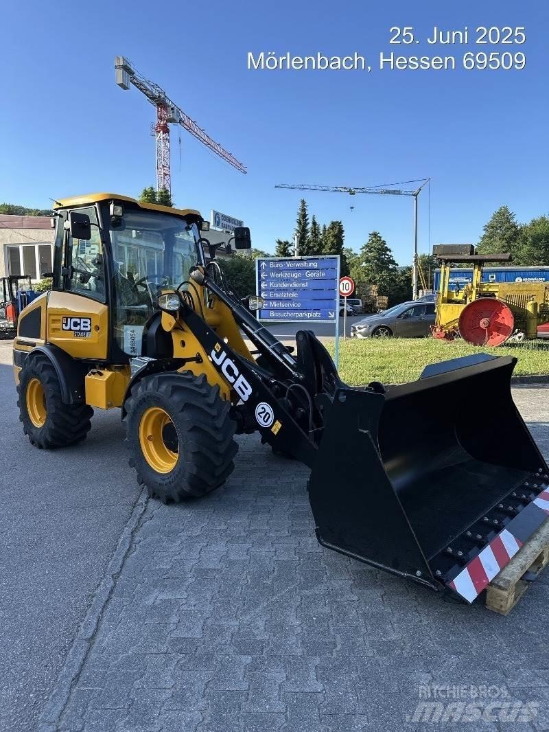 JCB 407 Gumikerekes homlokrakodók