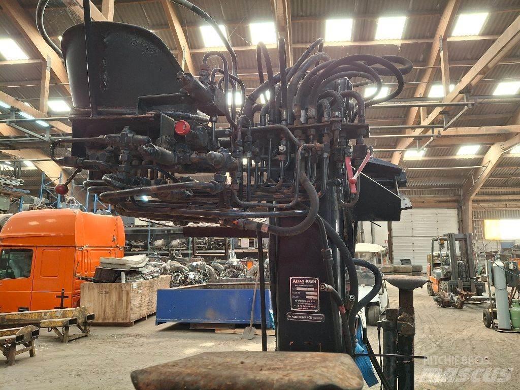 Atlas AK 4002 Rakodó daruk