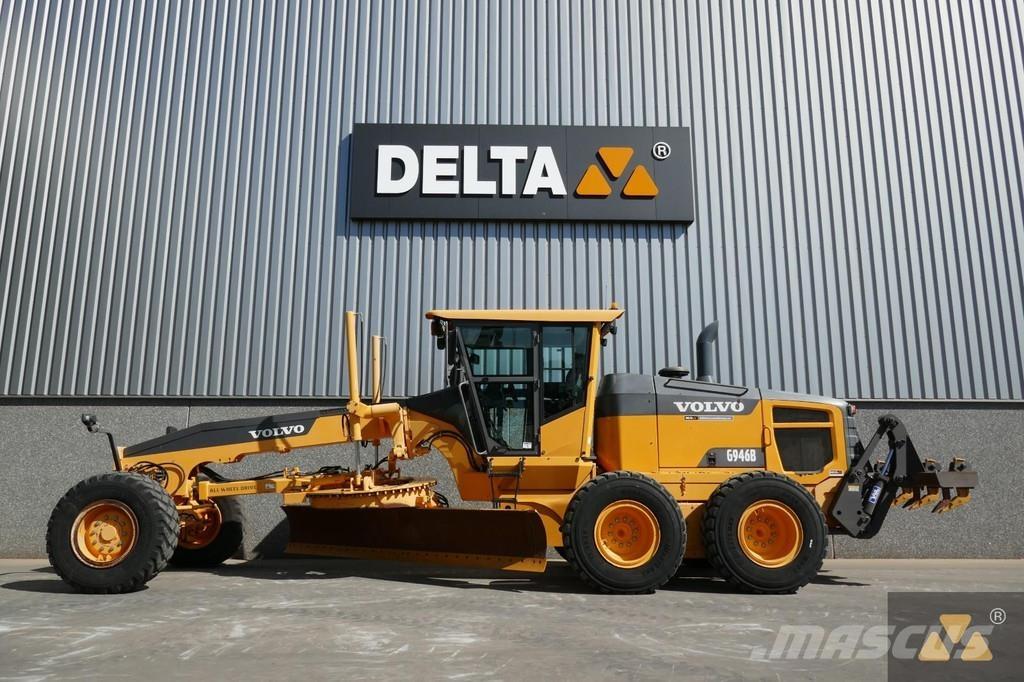 Volvo G946B AWD Gréderek