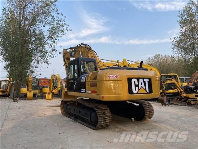 CAT 320D Lánctalpas kotrók
