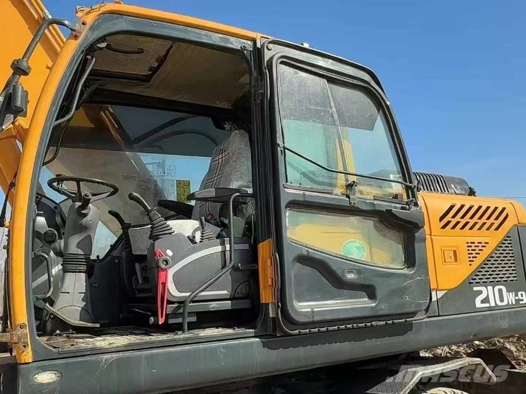 Hyundai R 260 LC-9S Lánctalpas kotrók