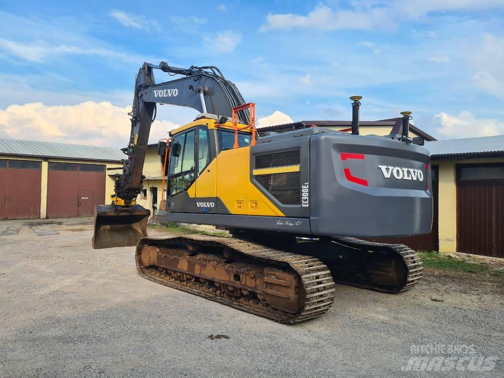 CAT 320 FL Lánctalpas kotrók