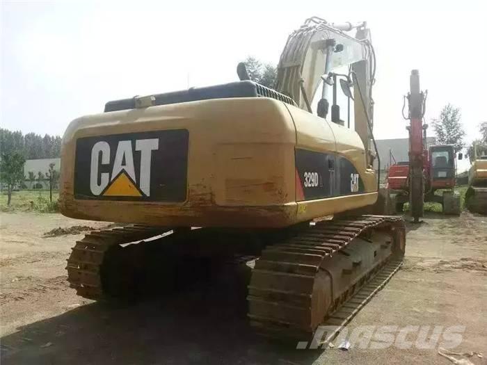 CAT 329 D L Lánctalpas kotrók
