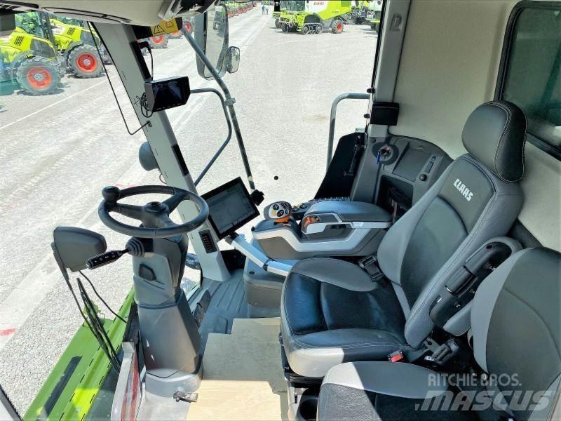 CLAAS LEXION 7400 Kombájnok