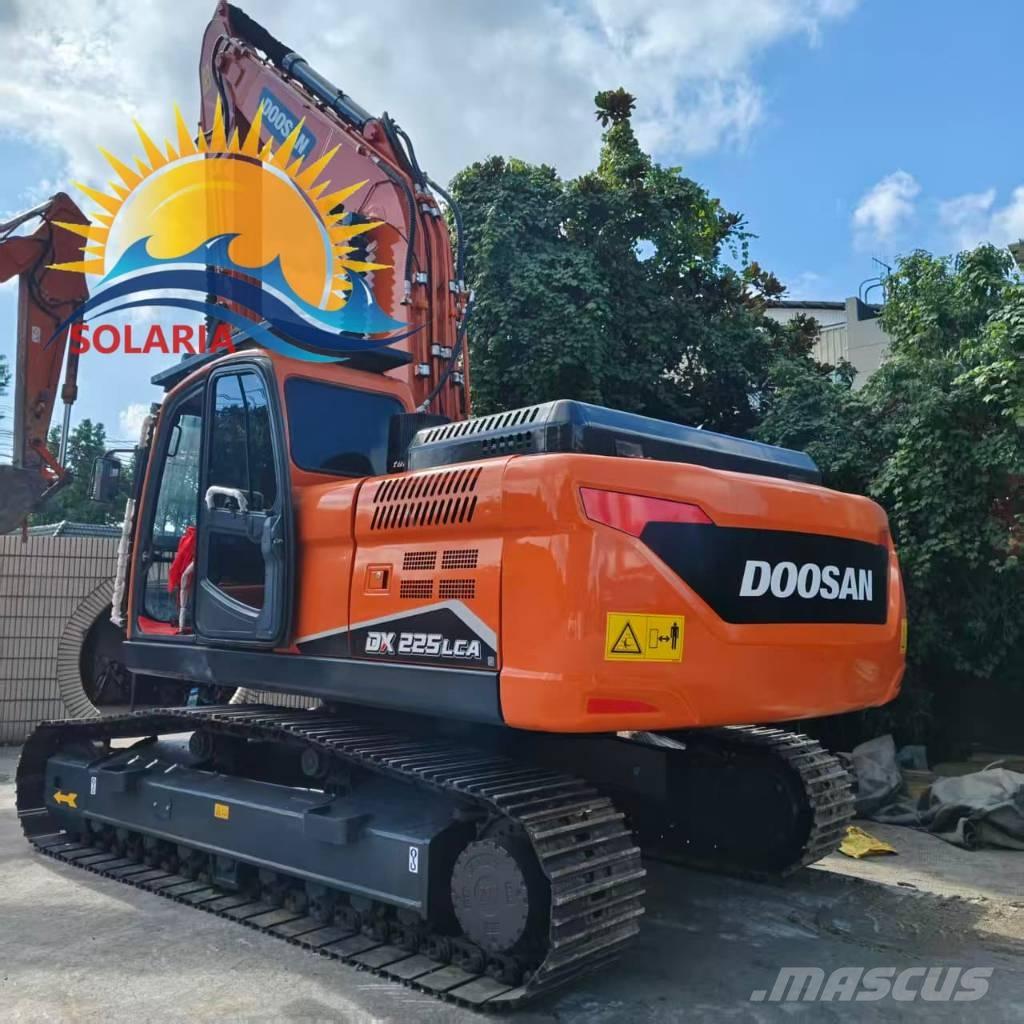 Doosan DX 225 LCA Lánctalpas kotrók