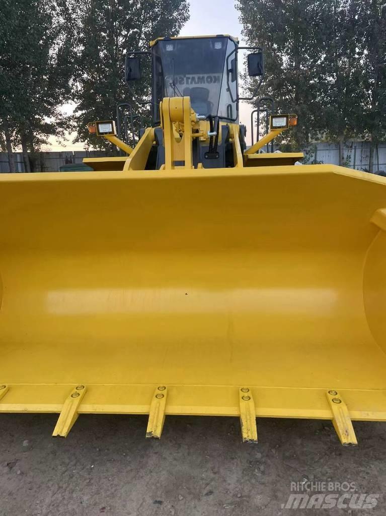 Komatsu WA 380 Gumikerekes homlokrakodók