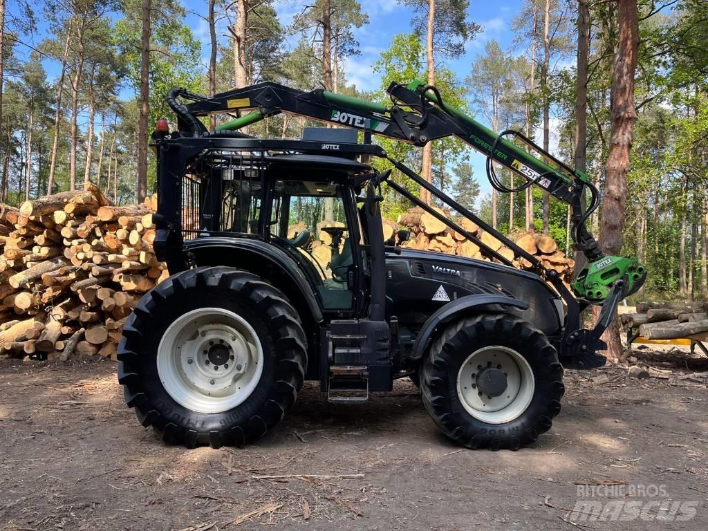 Valtra T183 Vesu Traktorok