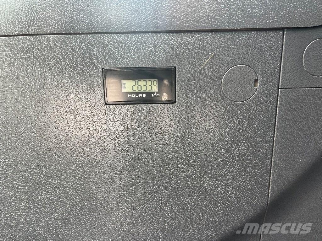 Hyundai HX 140 AL Lánctalpas kotrók