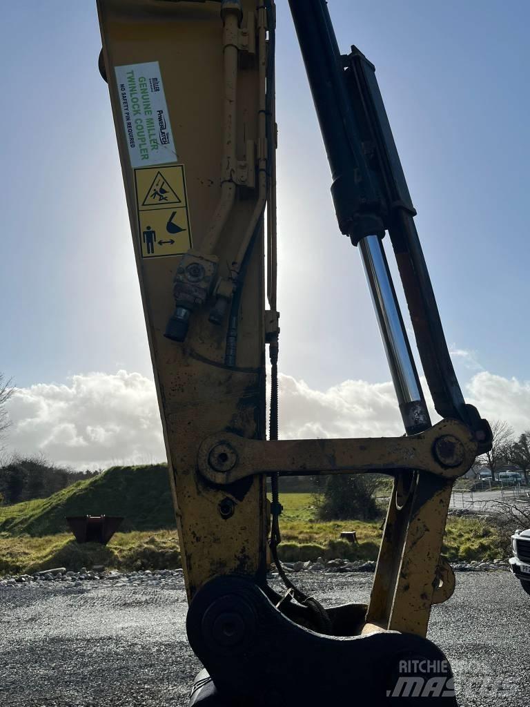 CAT 320 EL Lánctalpas kotrók