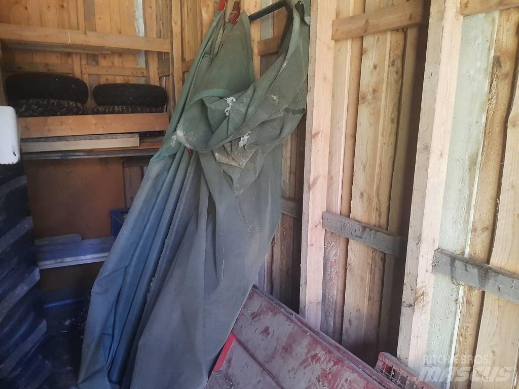 Tuhti Rehulaidat M90 Egyéb mezőgazdasági pótkocsik