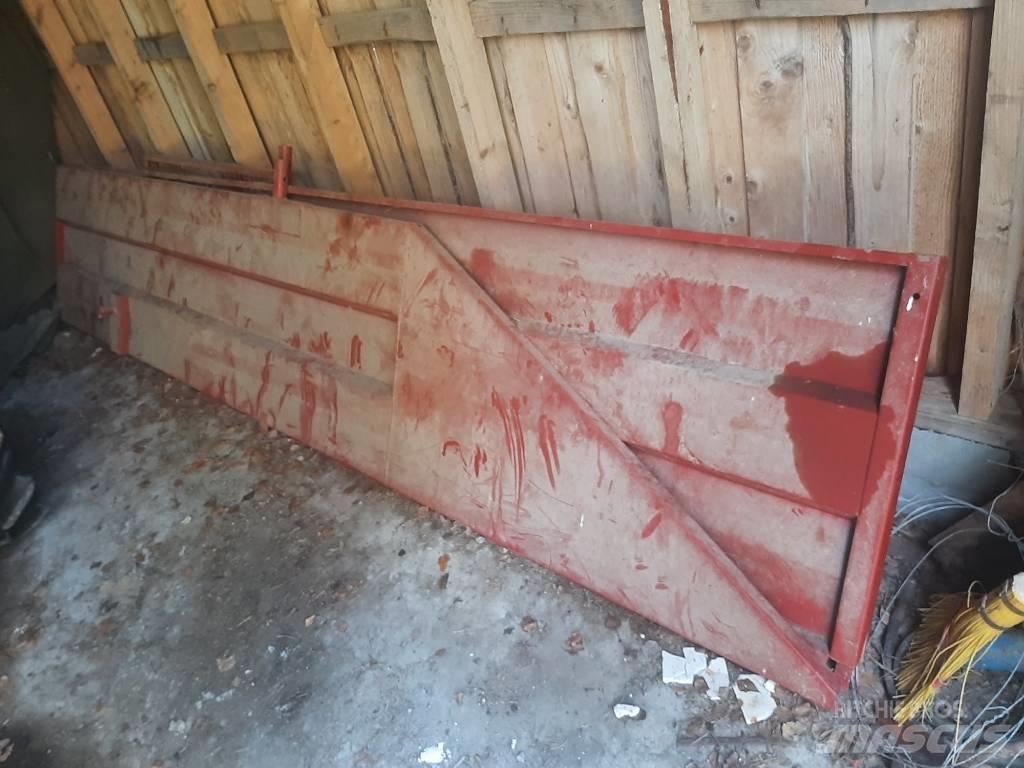 Tuhti Rehulaidat M90 Egyéb mezőgazdasági pótkocsik