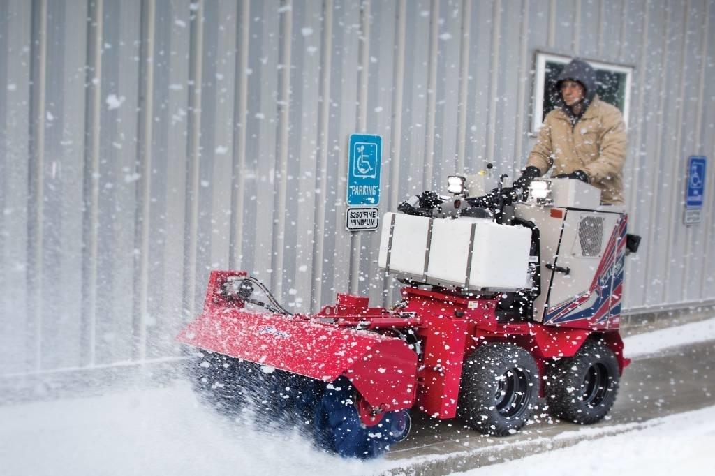 Ventrac 4500Y Traktorok