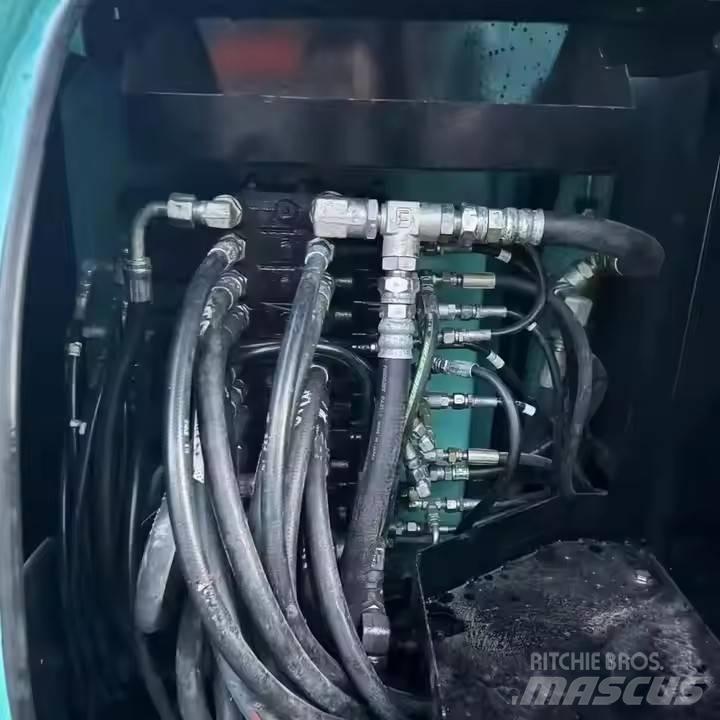 Kobelco SK60 Lánctalpas kotrók