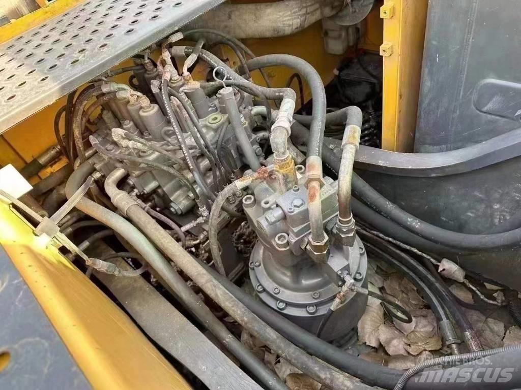 Volvo EC 220 Lánctalpas kotrók