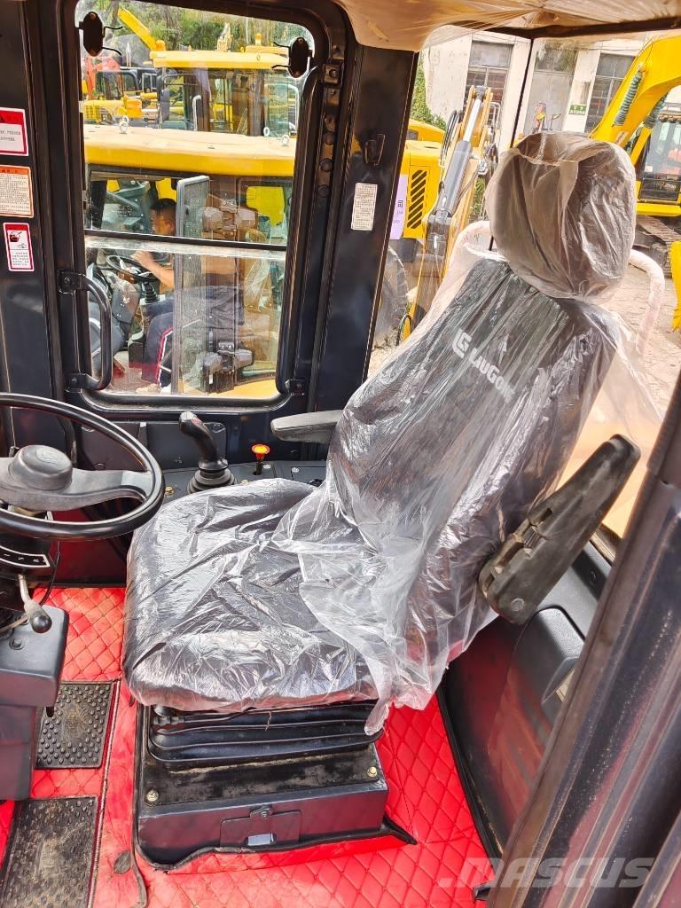 LiuGong 856 Gumikerekes homlokrakodók