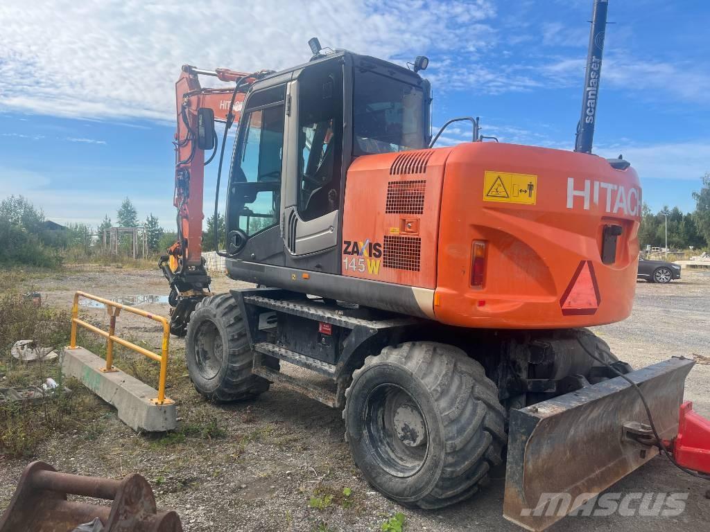 Hitachi ZX 145 W-3 Gumikerekes kotrók
