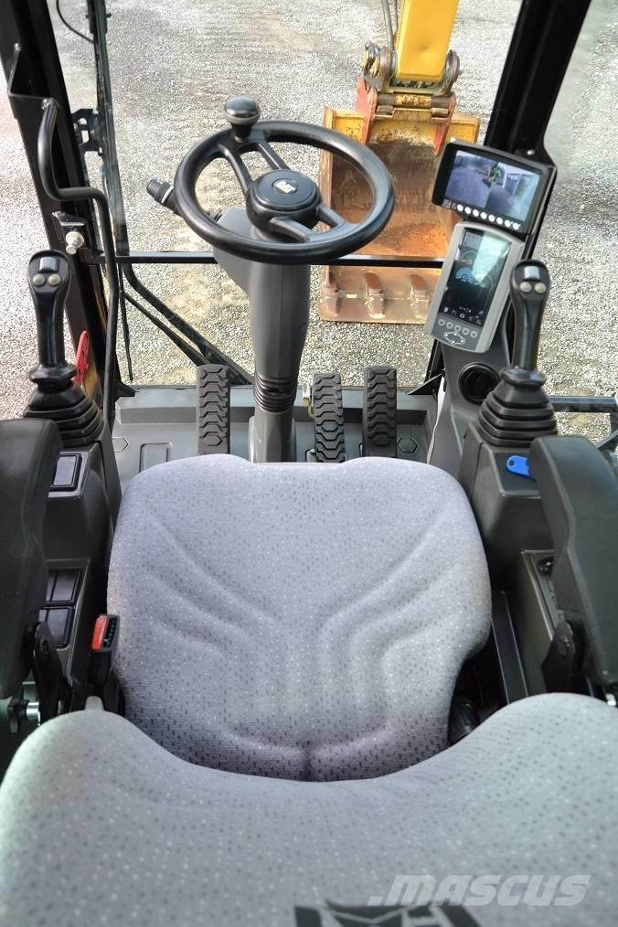 CAT M 314 F Gumikerekes kotrók