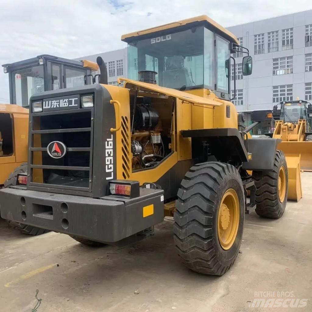 SDLG 936L Gumikerekes homlokrakodók