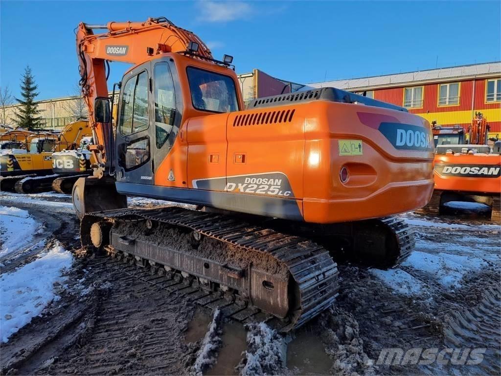 Doosan DX 225 LC Lánctalpas kotrók