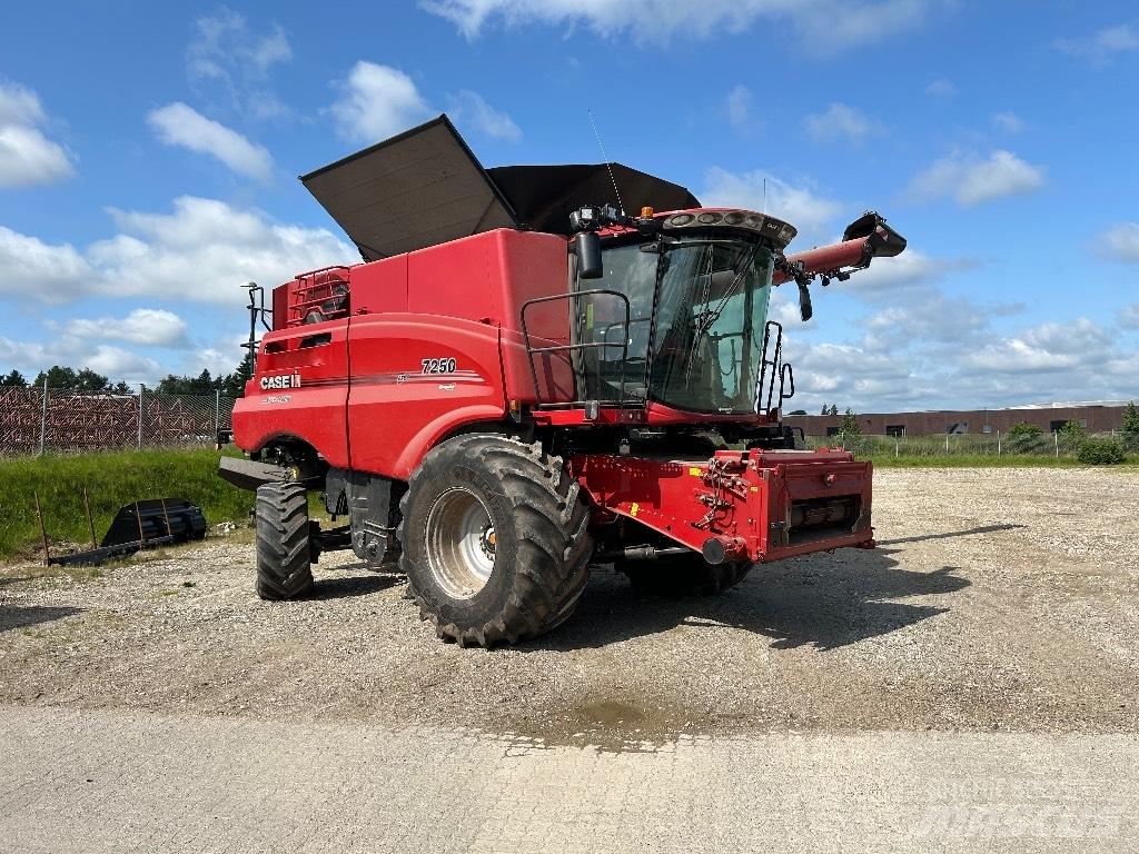 Case IH 7250 Kombájnok